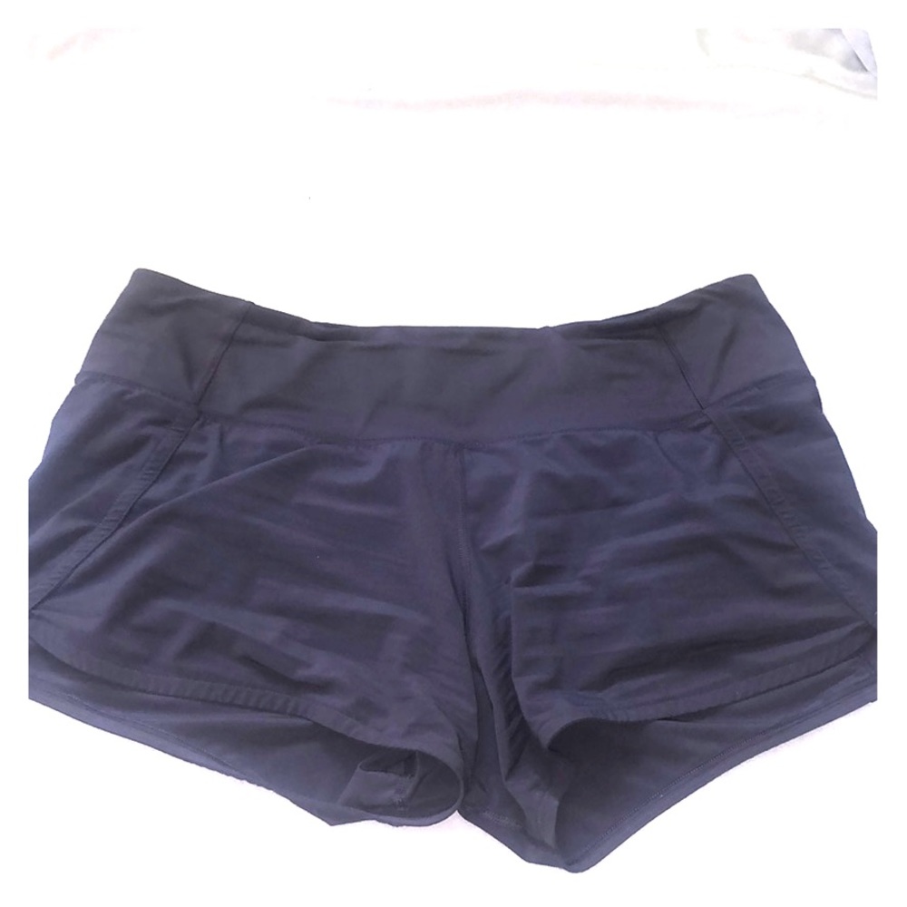 Lululemon speed short size 8- Barely worn!
